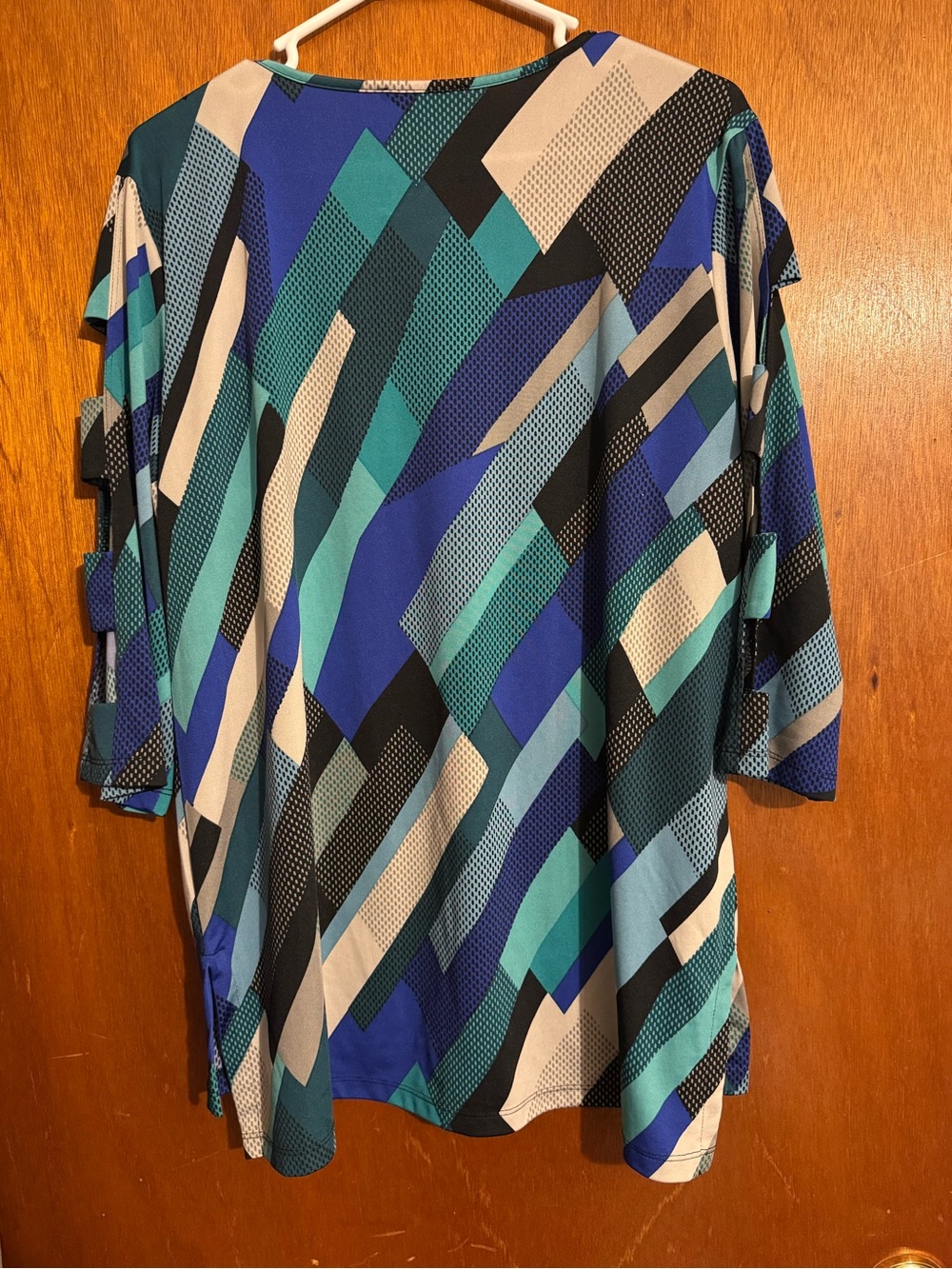Geometric Print Three-Quarter Sleeve Tunic in Blue Teal - Picture 2 of 8